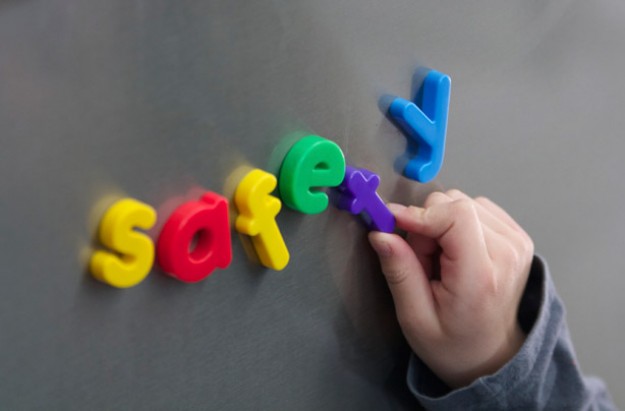 SVM-Child-safety
